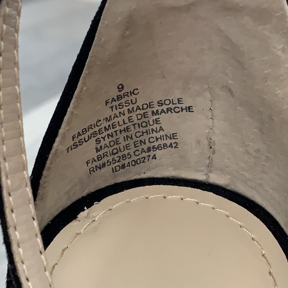 Black Heels - Picture 6 of 6